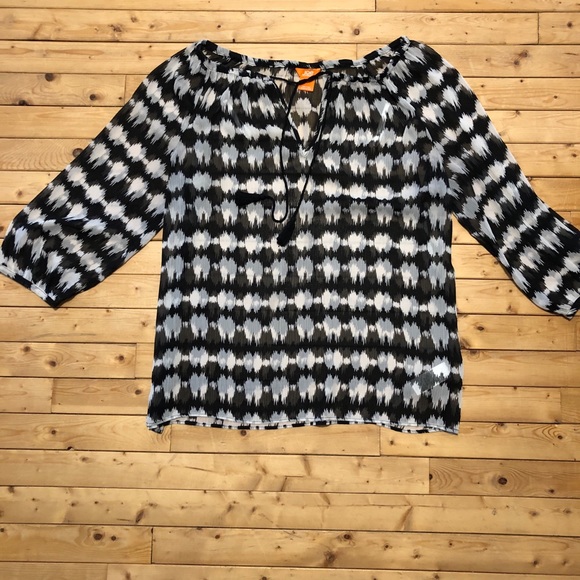 5/$20 Joe Fresh sheer blouse - Picture 2 of 6